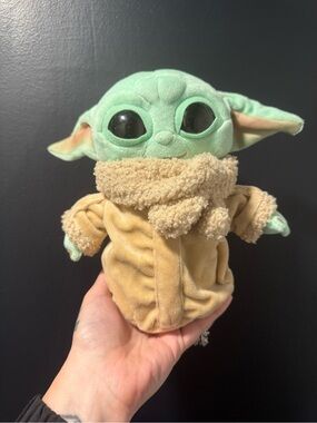 Star Wars The Child Grogu Baby Yoda Plush Stuffed Animal Disney Lucasfilm Toy